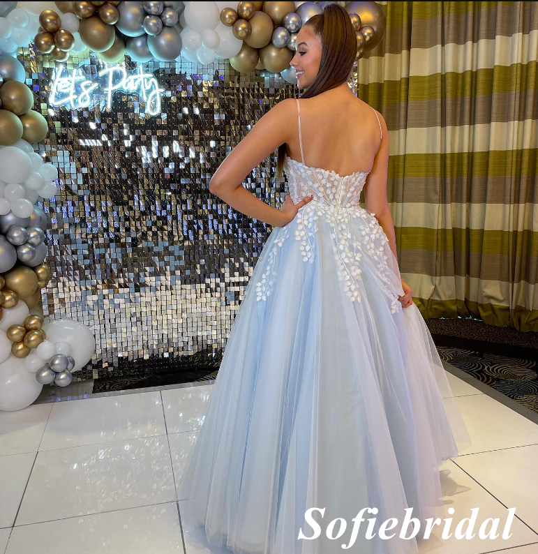 Elegant Tulle Spaghetti Straps V-Neck A-Line Long Prom Dresses With Appliques, PD0917