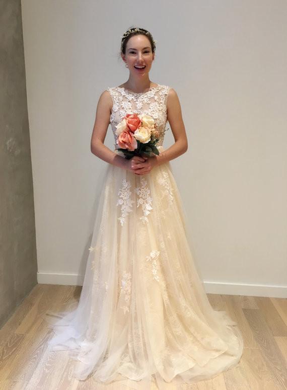 Long A-lien Lace Tulle V-back Scoop Neckline Elegant Wedding Dresses, WD0013