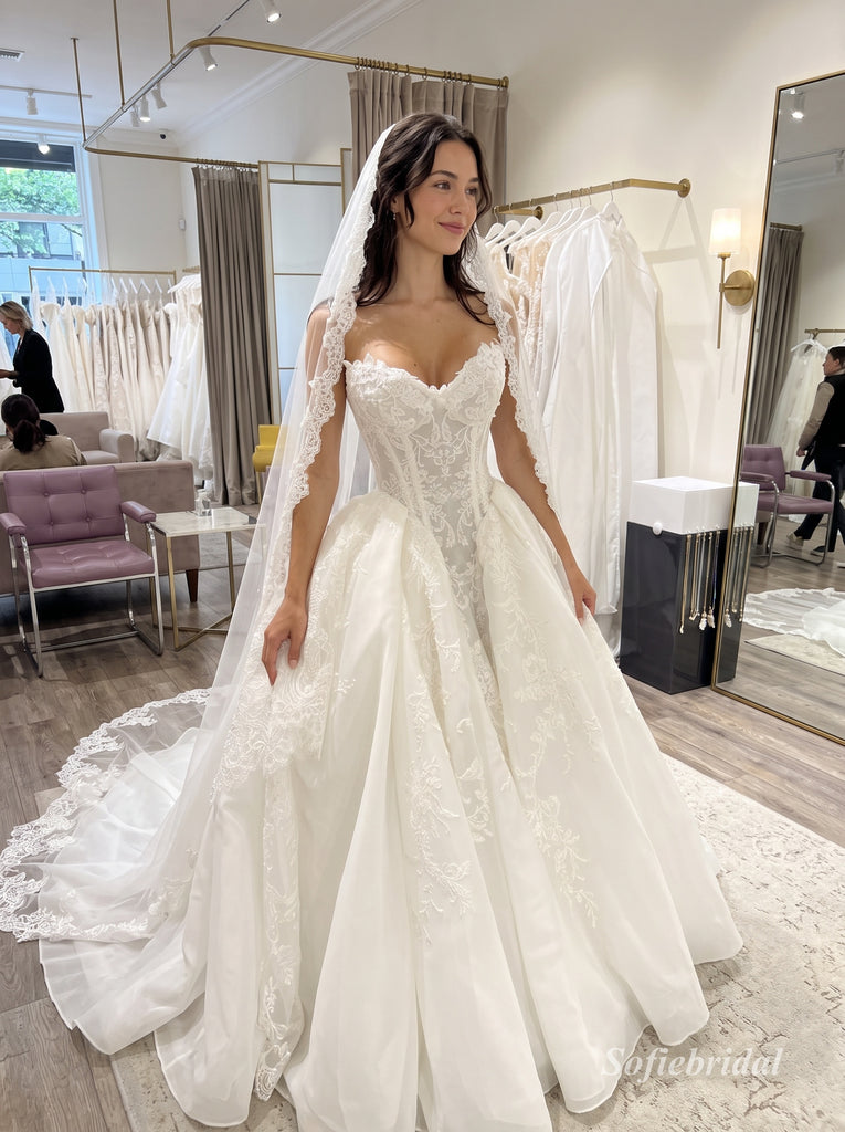White Lace Organza Sweetheart Corset Bodice Ball Gown Wedding Dress With Chapel Train,SFWD0111