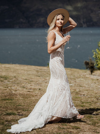 Sexy Mermaid Spaghetti Straps V-neck Lace Wedding Dresses Online,SFWD0035